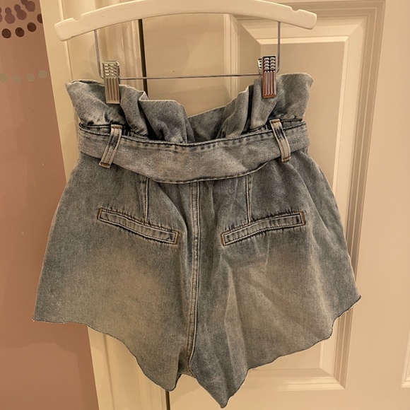 BLANK NYC Paperbag Tie High Waist Denim Shorts - Picture 3 of 4
